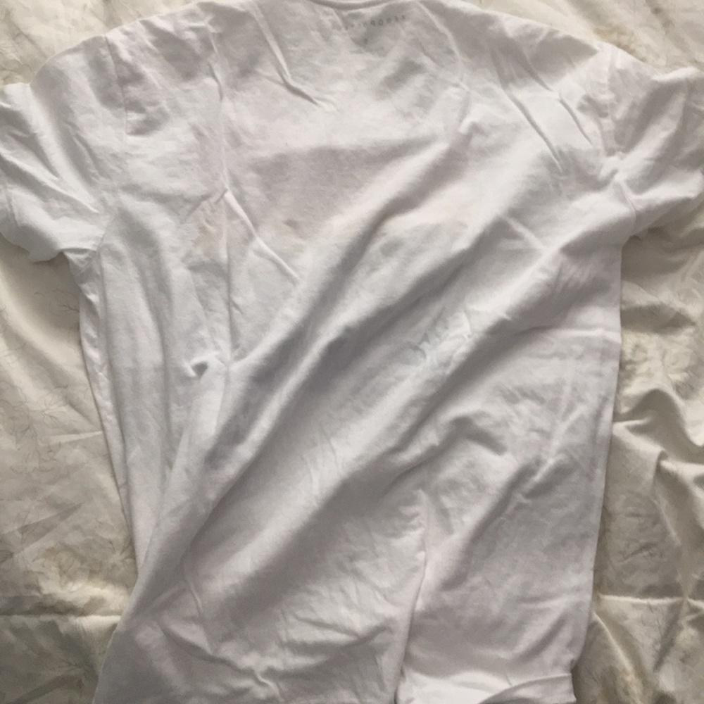 T shirt - Picture 2 of 2